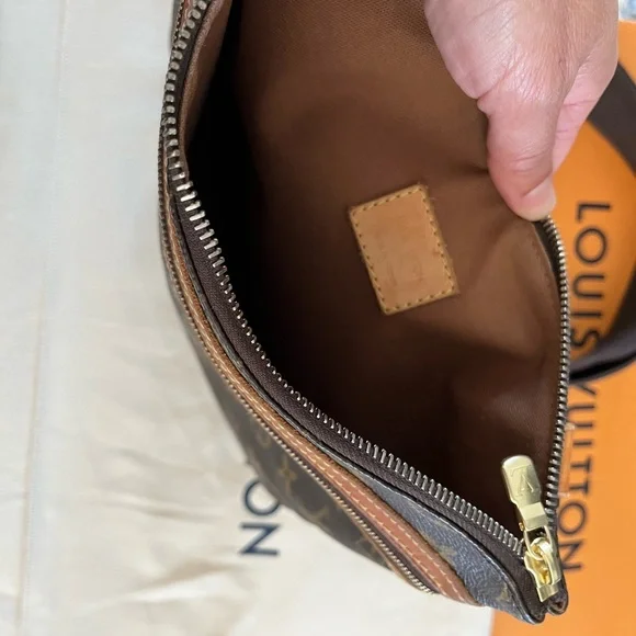 Louis Vuitton authentic vintage retired cross body bag adjustable strap - Picture 12 of 17